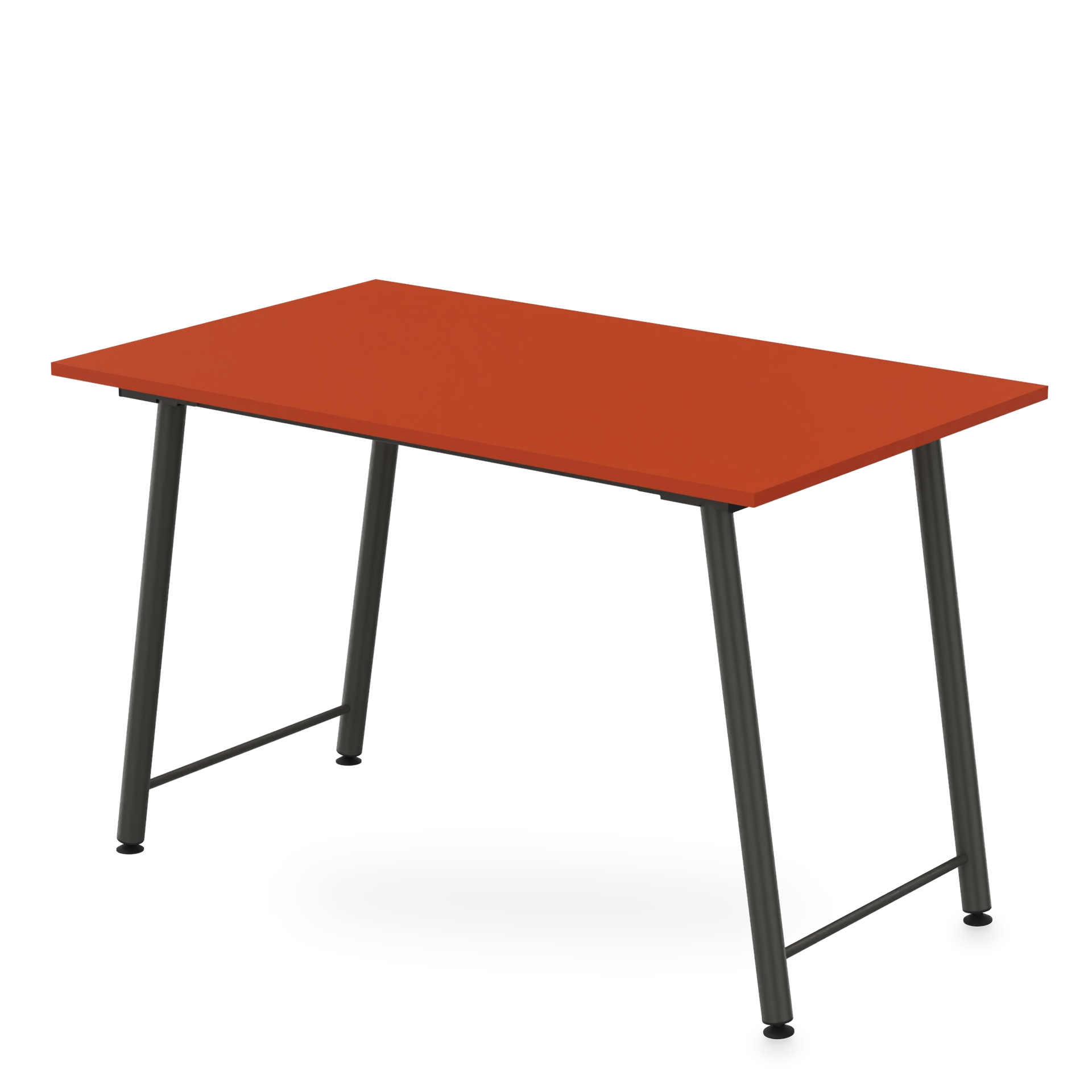 Ein moderner rechteckiger Schreibtisch mit einer leuchtend orangefarbenen Tischplatte und einem stabilen schwarzen Metallrahmen mit abgewinkelten Beinen, isoliert auf einem schlichten Hintergrund. Diese minimalistischen Arbeitsplatzmöbel sind ideal f